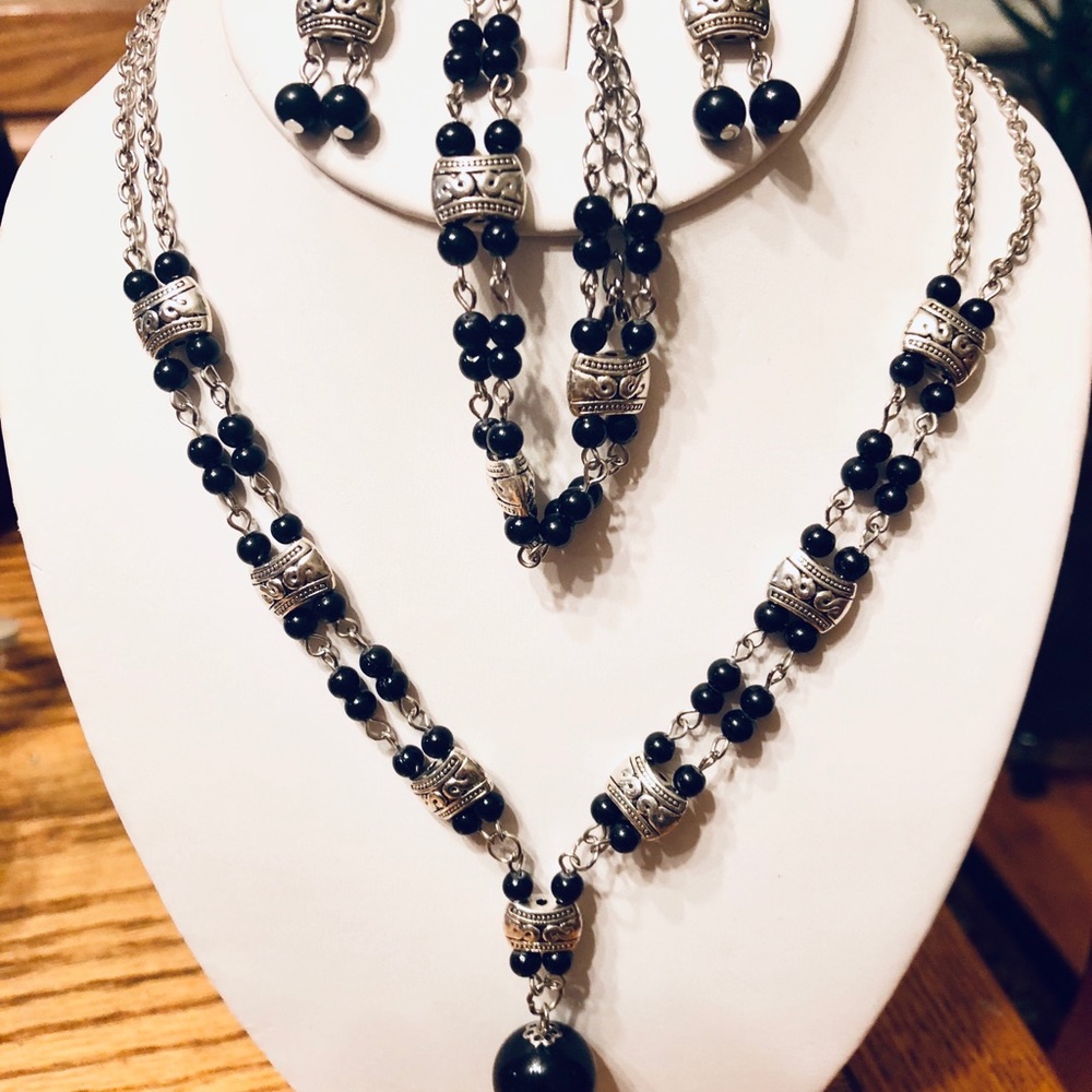 Set Onyx Necklace Plus!